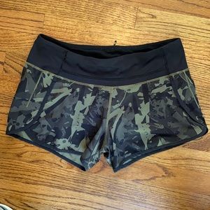Lululemon 4” speed up shorts